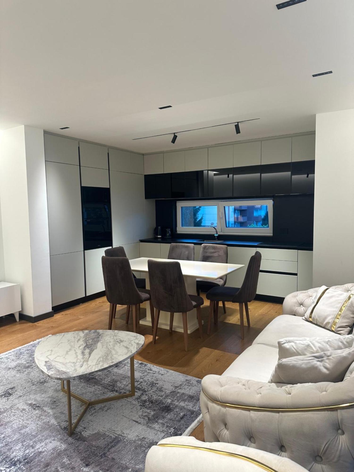 Skyline Exclusive Apartment Peje Exterior photo